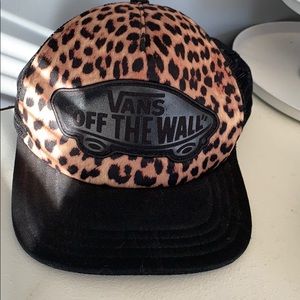 VANS leopard print hat